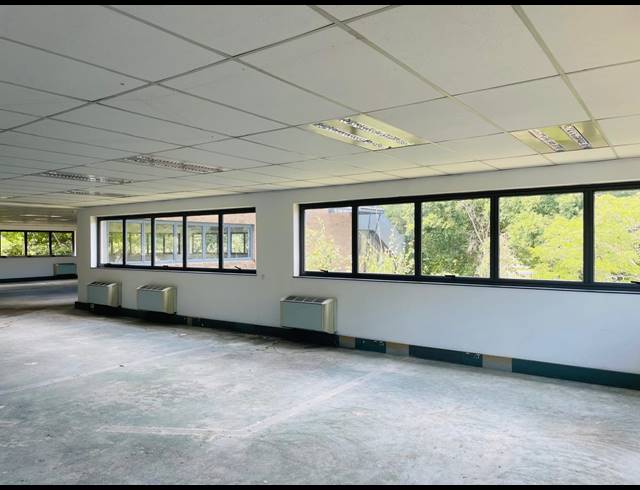 484M² OFFICE TO LET IN RANDJESPARK